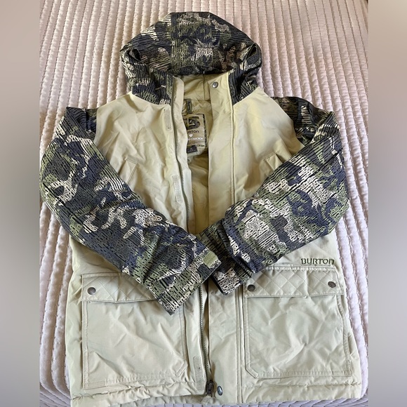 Burton Snowboard Jacket - Picture 1 of 5